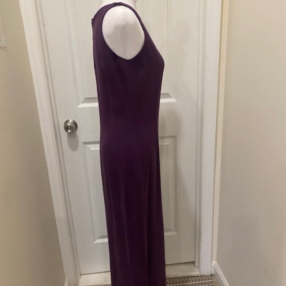 Minimalist Column Gown - Picture 2 of 13